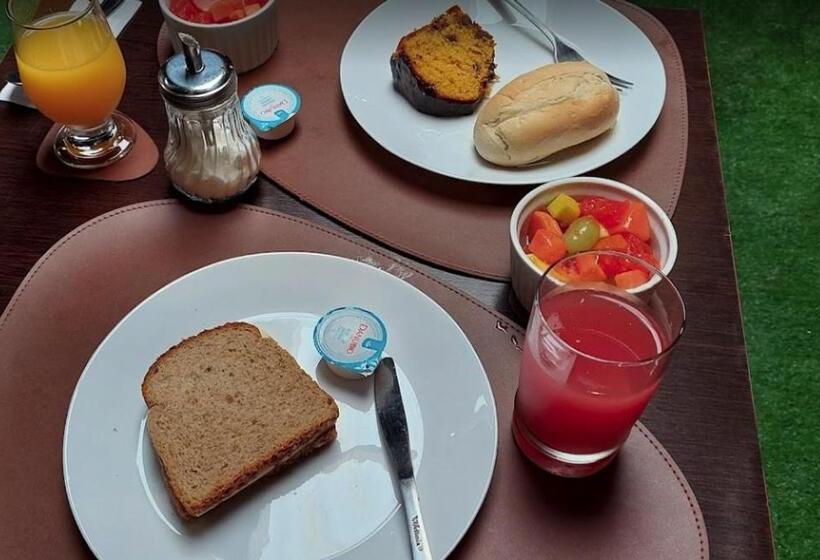 تختخواب و صبحانه Refúgio Da Enseada   Suítes