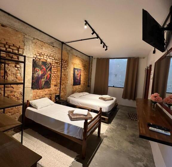 تختخواب و صبحانه Refúgio Da Enseada   Suítes