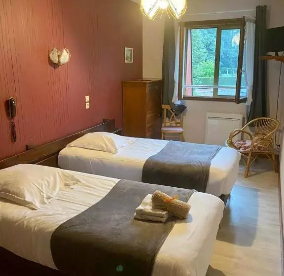 ホテル Hôtel Des Alpes