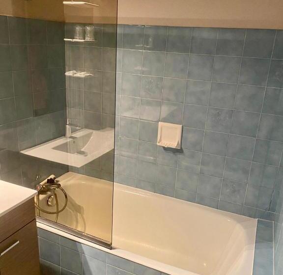 فندق Hôtel Des Alpes