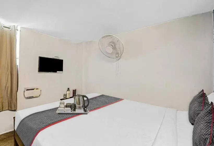 ホテル Oyo 93368 Sea Moon Stays Kovalam