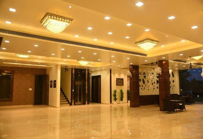 Отель Riverside Meadows