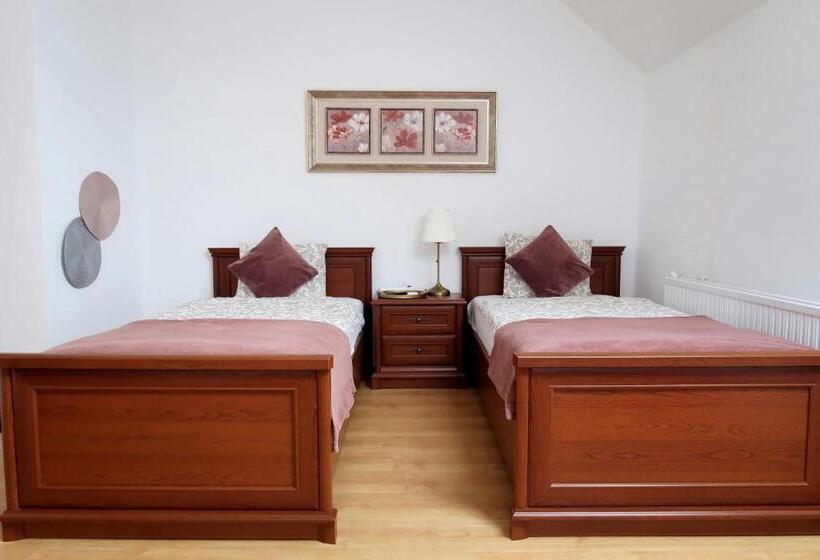 Pension Csanádi Bor  és Vendégház