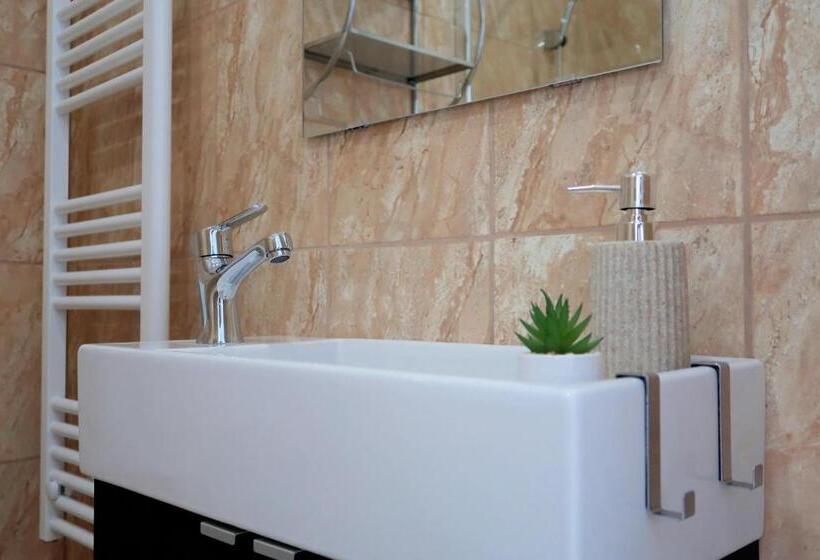 Pension Csanádi Bor  és Vendégház