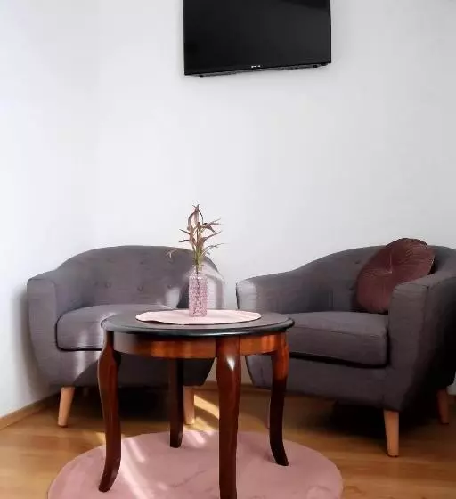 ペンション Csanádi Bor  és Vendégház