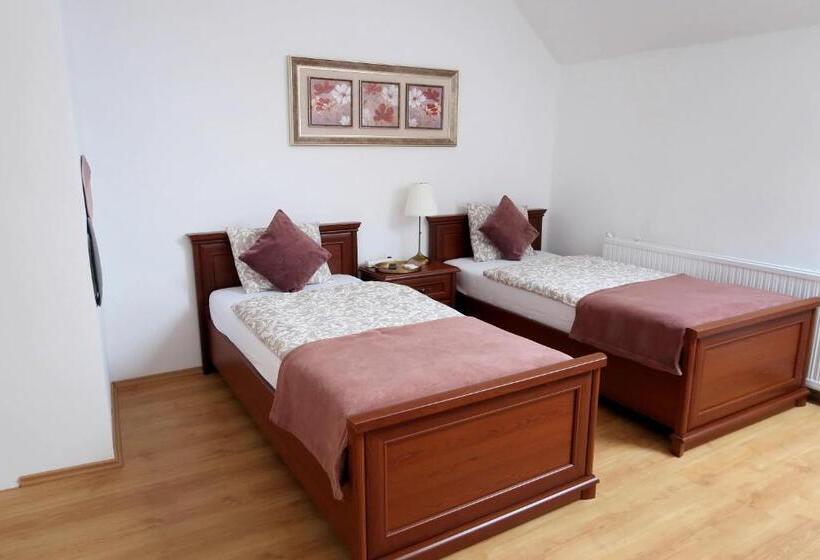 Pension Csanádi Bor  és Vendégház