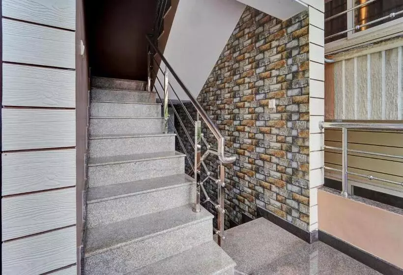 Majatalo Super Hotel O Ooty Near Rose Garden Formerly New Star Cottage