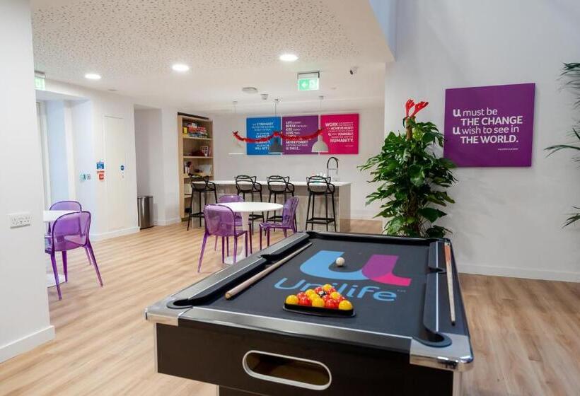 Premium Studio Sparkford House