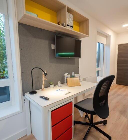 Premium Studio Sparkford House