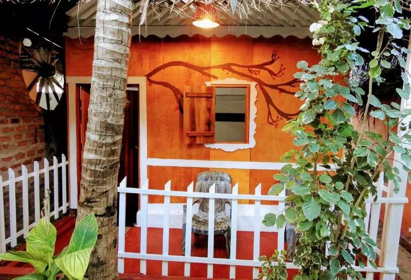 تختخواب و صبحانه Cresent Bay Beach