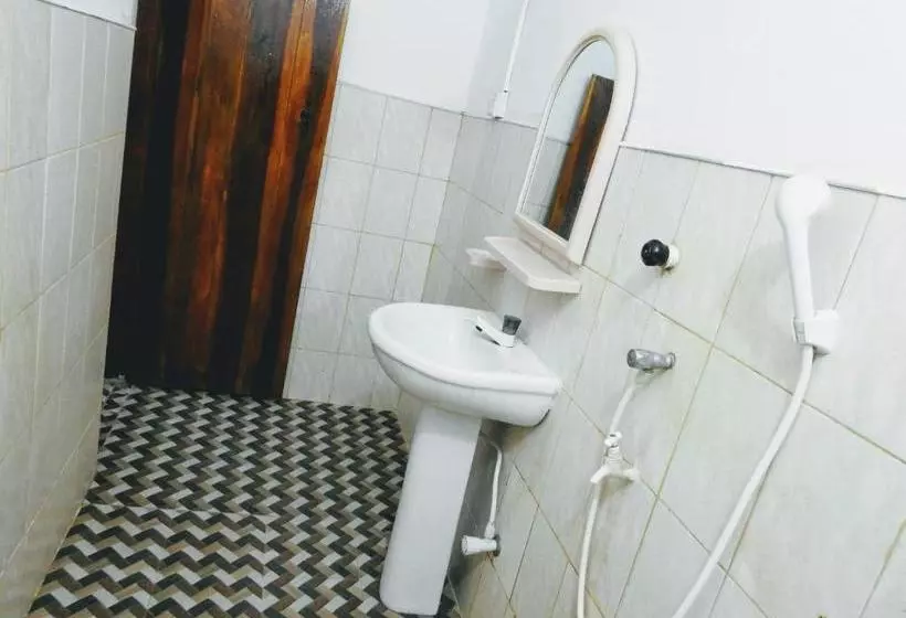 تختخواب و صبحانه Cresent Bay Beach