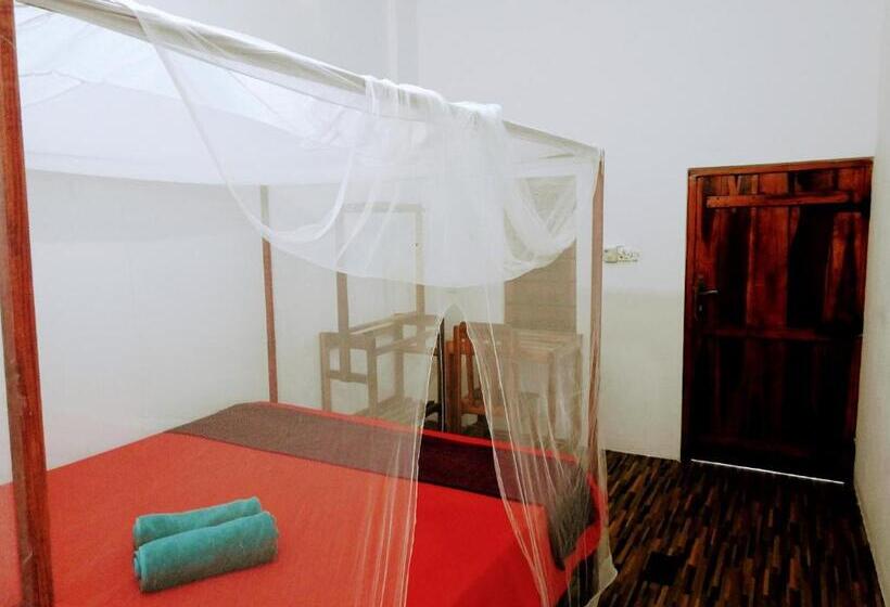 مبيت وإفطار Cresent Bay Beach