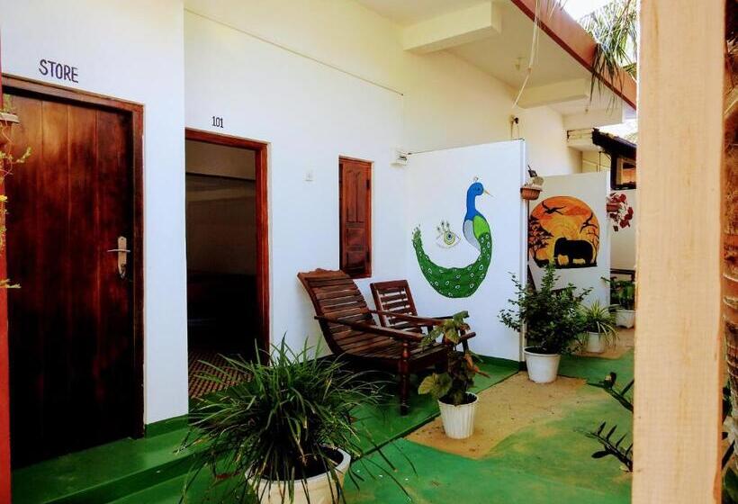 مبيت وإفطار Cresent Bay Beach