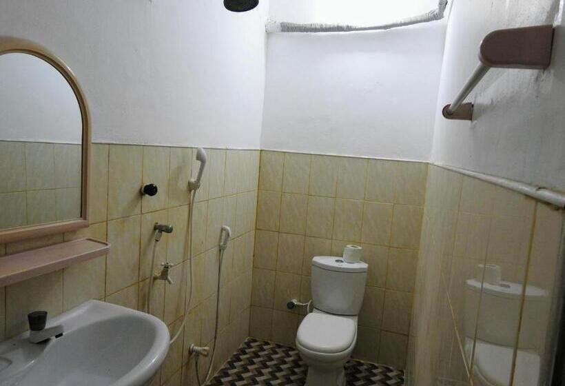 مبيت وإفطار Cresent Bay Beach