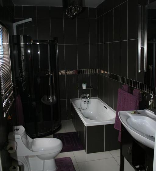 تختخواب و صبحانه Elements Executive Accommodation