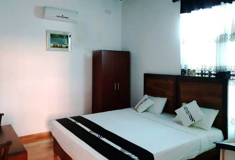 تختخواب و صبحانه Grand Residence