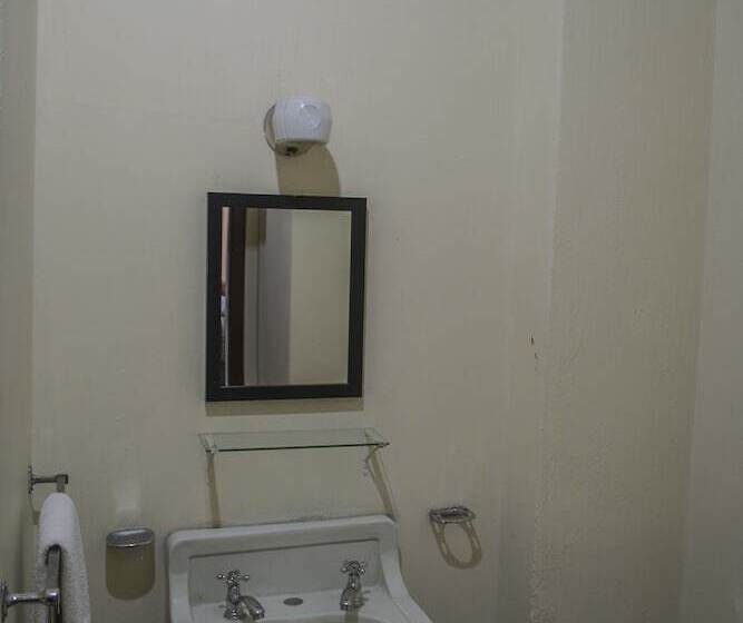 هتل Ajau Colonial