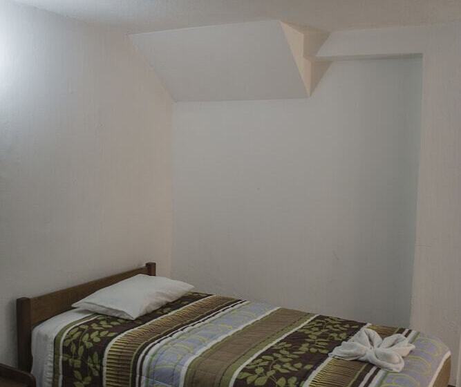 هتل Ajau Colonial