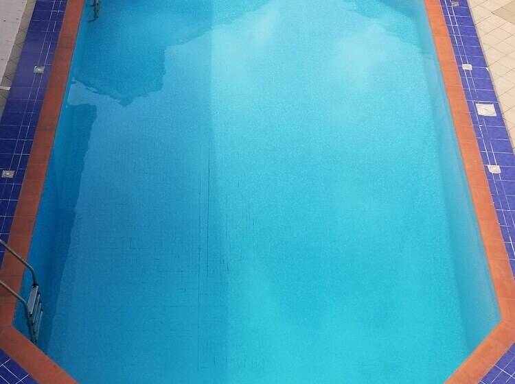 هتل Peemos Place Warri