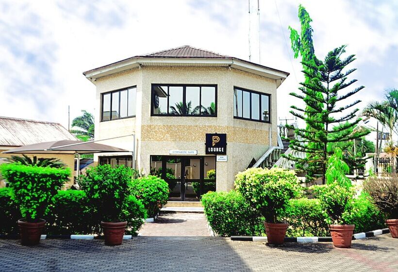 هتل Peemos Place Warri