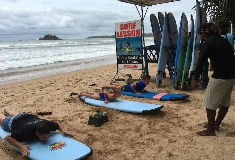 酒店 Samaru Beach House