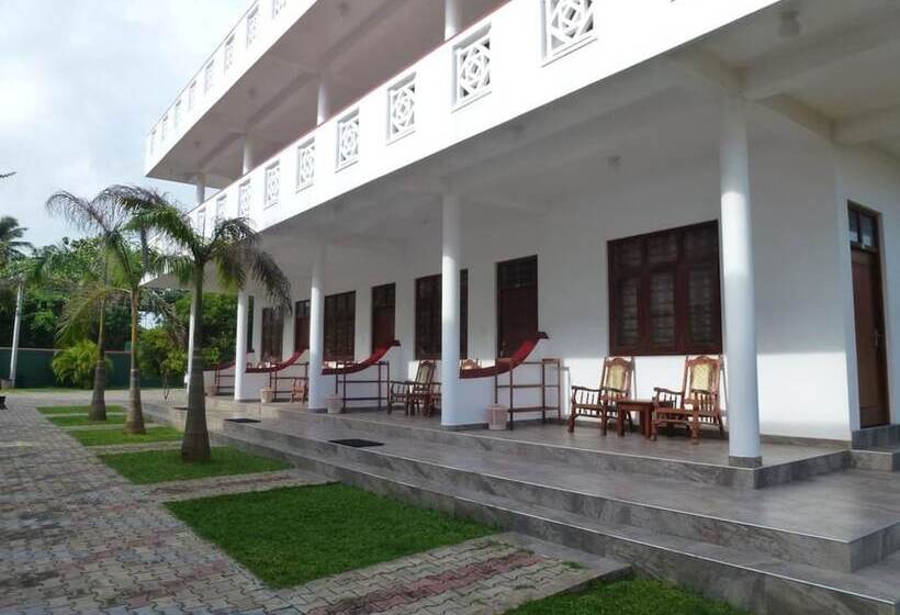 酒店 Samaru Beach House