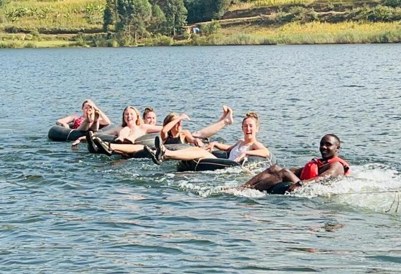 Lake Bunyonyi Rock Resort