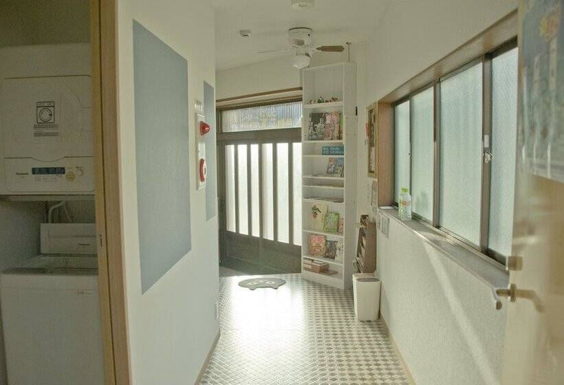 Umbrella House Osaka   Hostel
