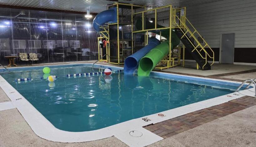 Szálló Rodeway Inn Formerly Camp Inn Lodge