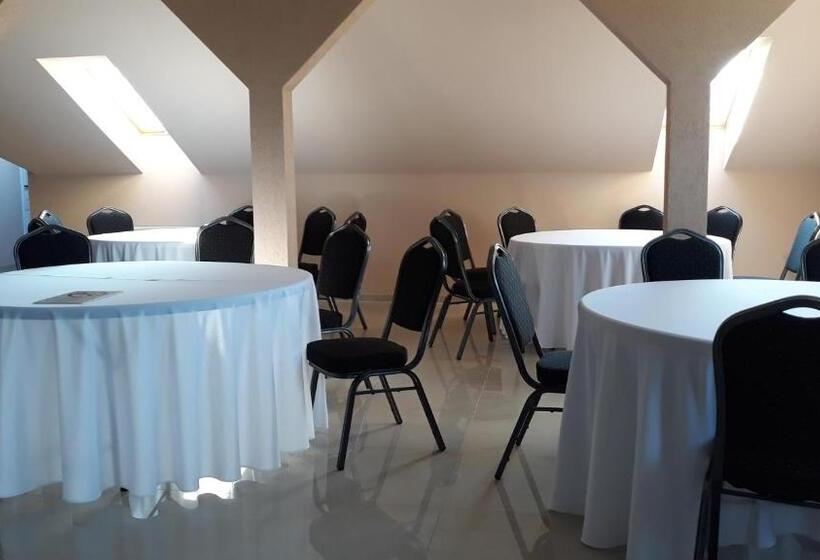 住宿加早餐  Helvéciai Balogh Borház