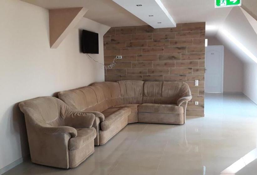 住宿加早餐  Helvéciai Balogh Borház