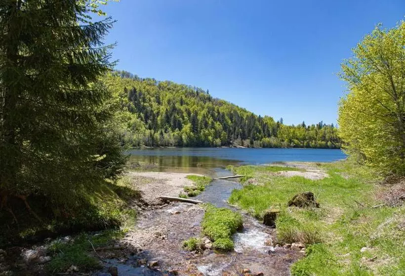 Majatalo Gîte Domaine Des Iris