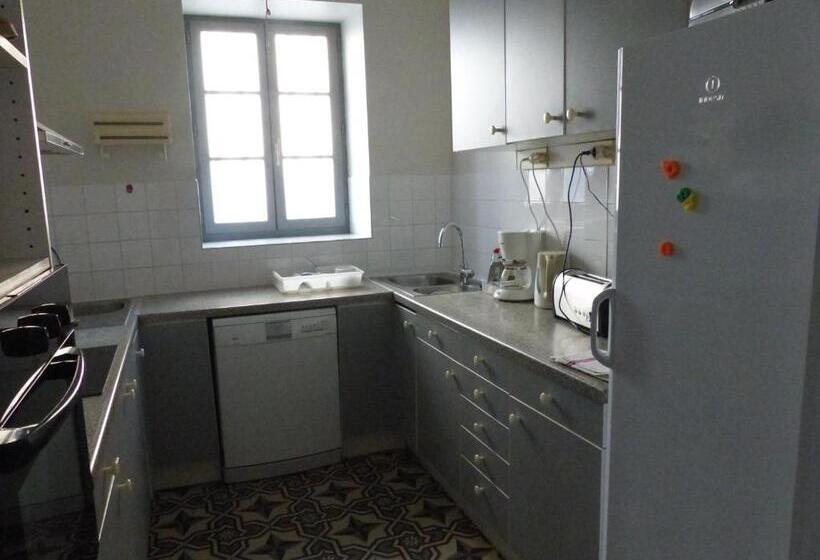 بنسيون Les Volets Bleus