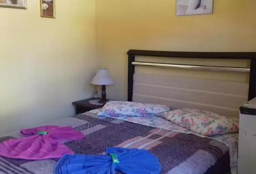 ユースホステル Sítio E Pousada Recanto Dos Ipês