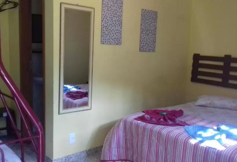 ユースホステル Sítio E Pousada Recanto Dos Ipês