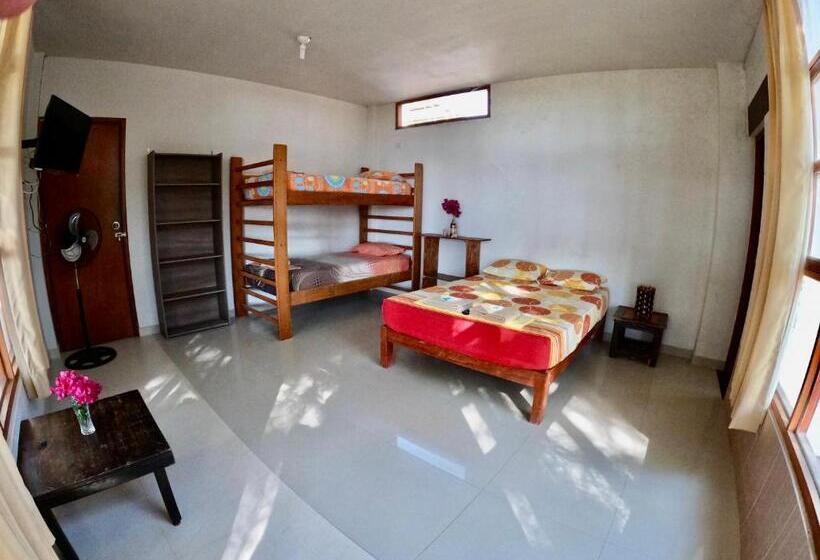 هاستل Stone House Mancora