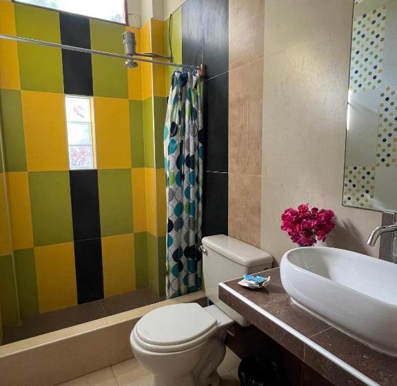 هاستل Stone House Mancora