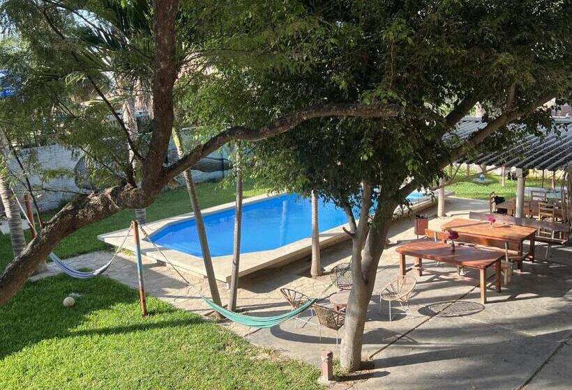 هاستل Stone House Mancora