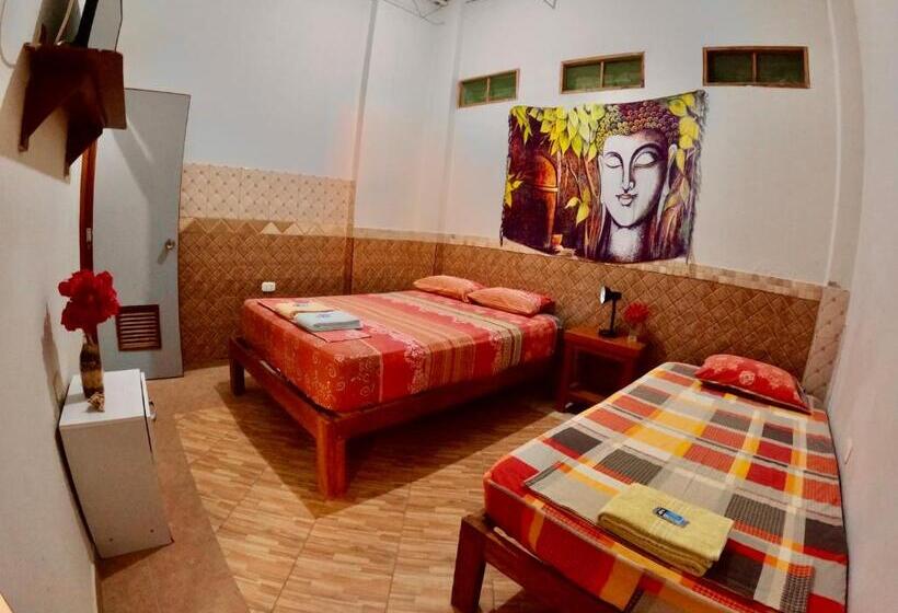 هاستل Stone House Mancora