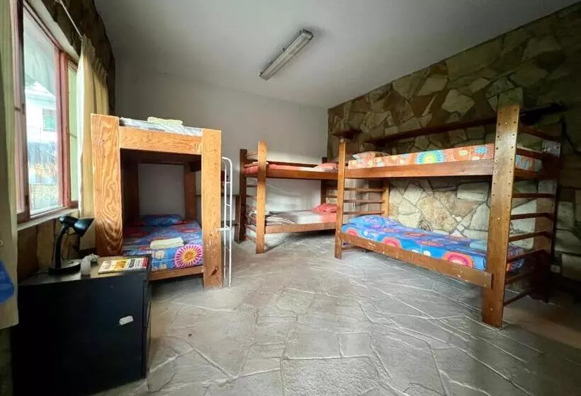 هاستل Stone House Mancora