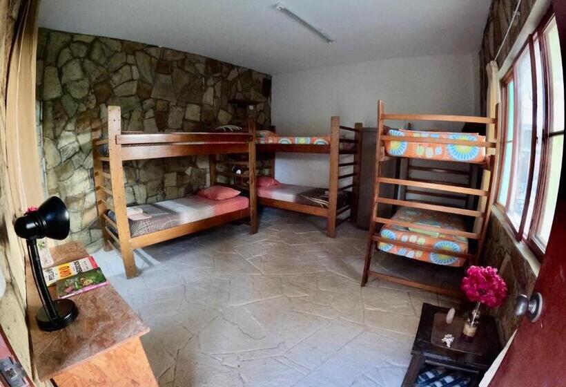 هاستل Stone House Mancora
