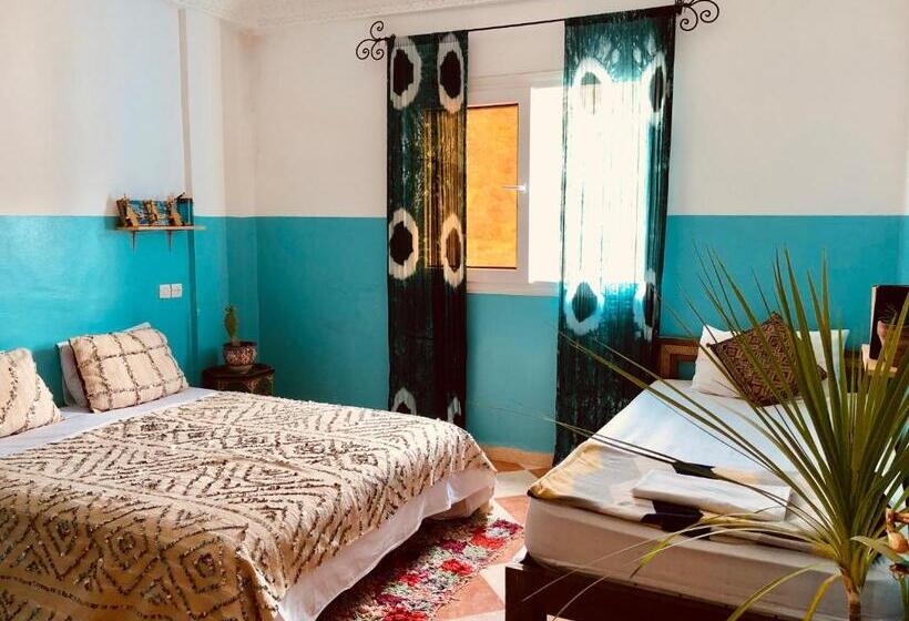 فندق صغير The Lunar Surf House