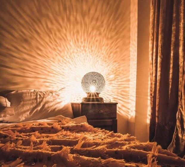 فندق صغير The Lunar Surf House