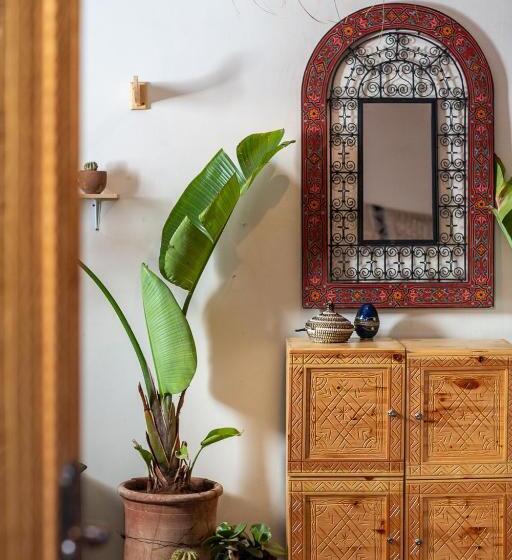 فندق صغير The Lunar Surf House