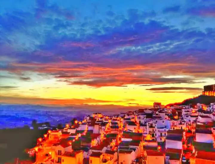 تختخواب و صبحانه Calanco Blanco