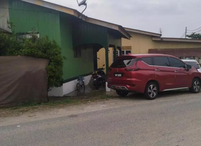 ベッドアンドブレックファースト Homestay & Roomstay Airport Kelantan