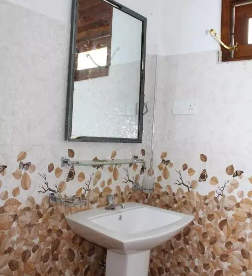 Aamiaismajoitus (B&B) Sasmika Villa Surf And Yoga Hostel