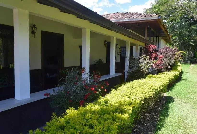 ホテル Finca La Bella