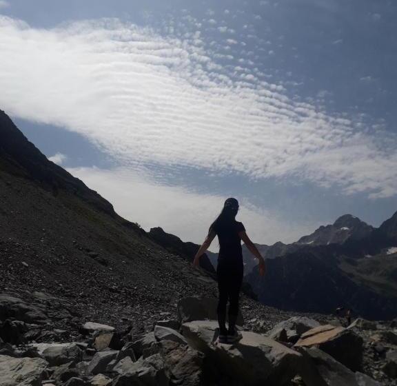 پانسیون Guest House Pangani