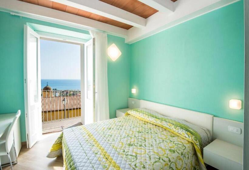 ペンション Largo Chianura